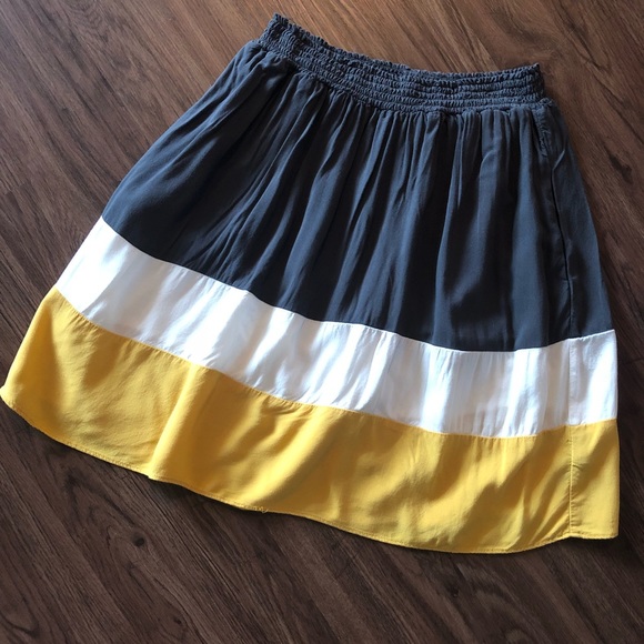 Mossimo Supply Co. Dresses & Skirts - Mossimo Color Block Pull-on Skirt POCKETS
